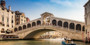 Where to Stay in Venice first time: 9 Best areas & neighborhoods